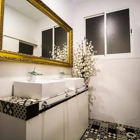 Apartman Sh Casa Buda Gran En El Centro *