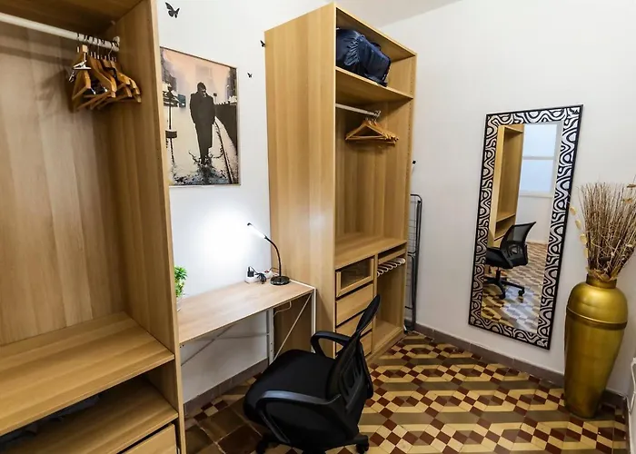 Sh Casa Buda. Gran En El Centro. Apartamento Cádis